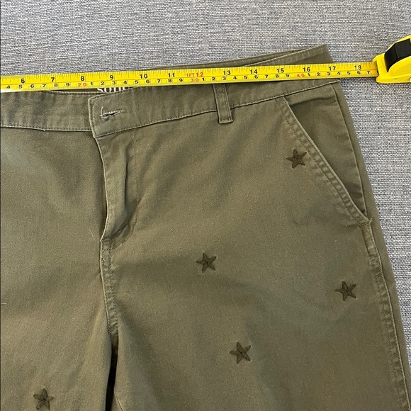 Fun Khaki Green Pants with Embroidered Stars!!! - Picture 10 of 12